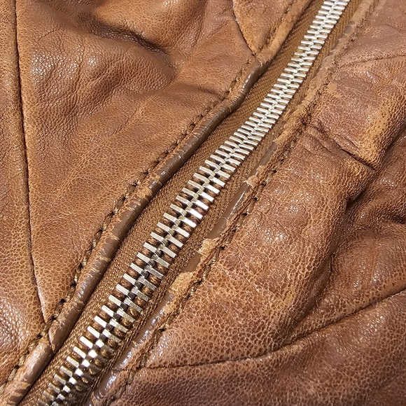 YVES SAINT LAURENT EASY BOSTON BAG - Picture 5 of 16